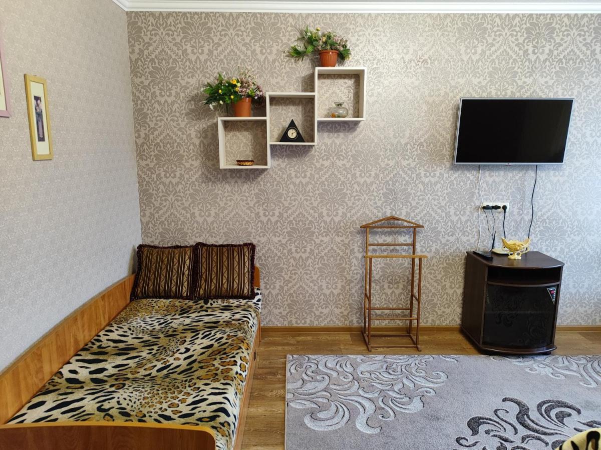 Новобудова Центр Либiдь Плаза Apartment Khmelʼnytsʼkyy Exterior foto